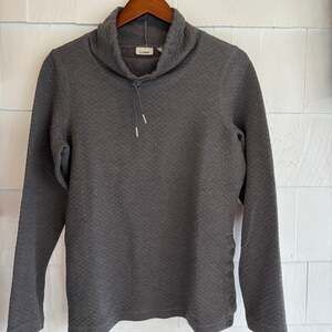 L.L. Bean Women's Softlight Quilted Funnel Neck Pullover Top